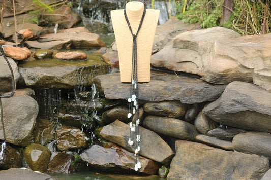 Bianca ( Ebony/White) image 0