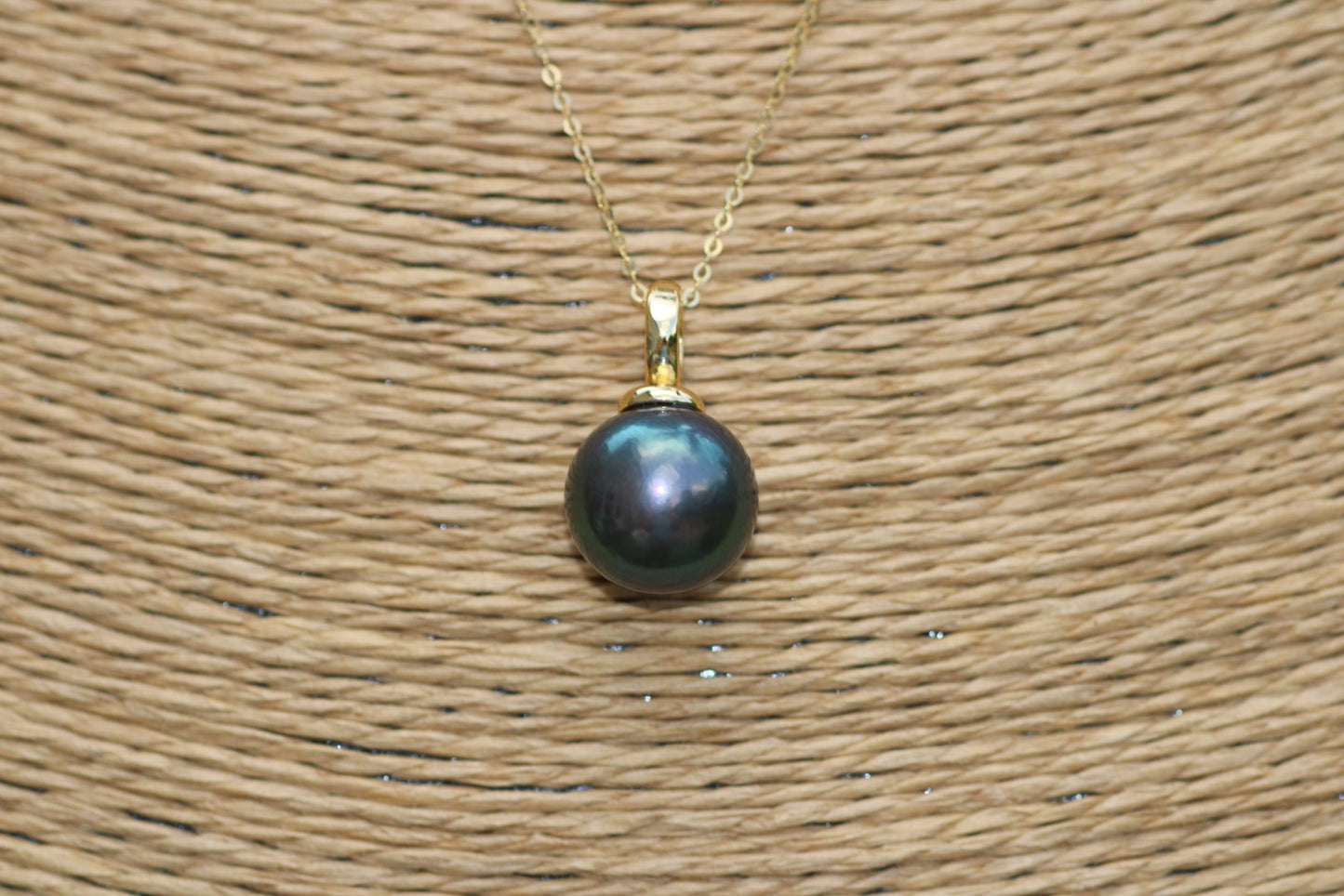 Nola - Peacock with gold tone image