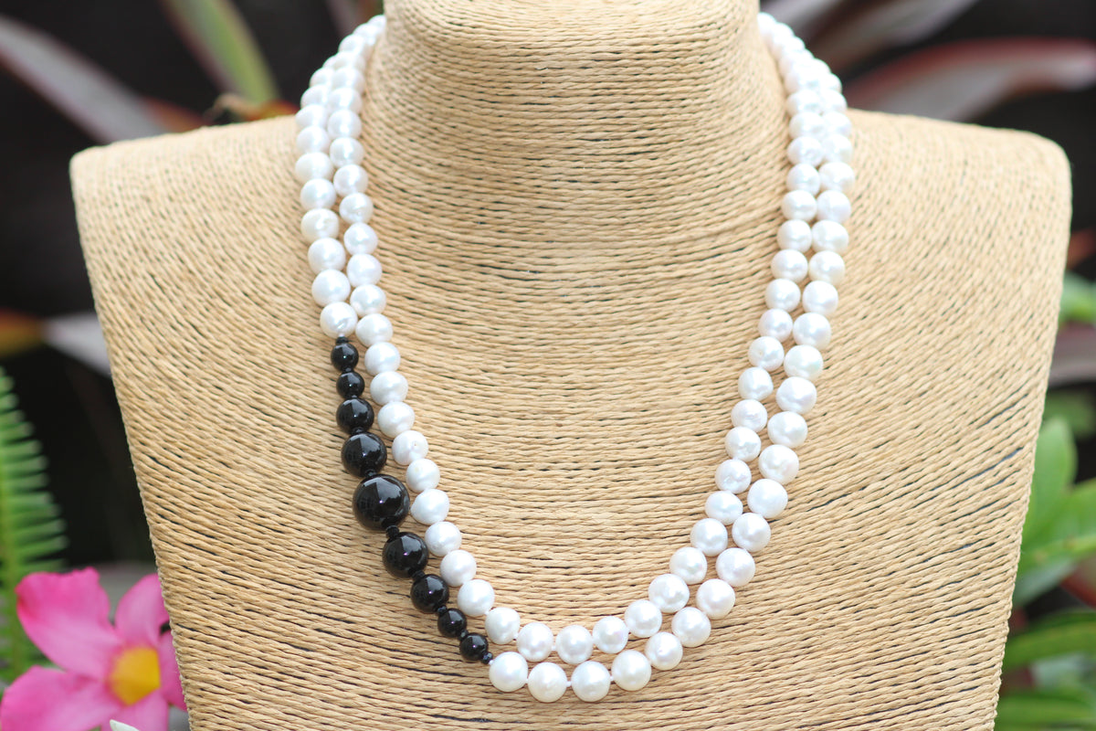 Vivia Necklace