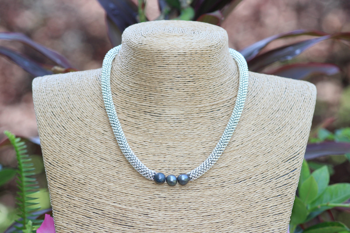 Martina Classic 3-Pearl Necklace