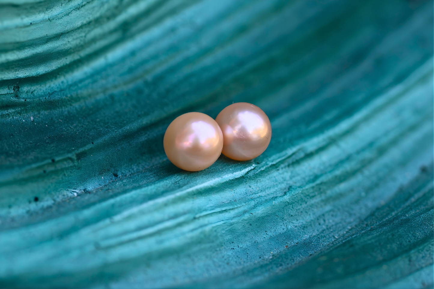 The Pearl Girl Stud