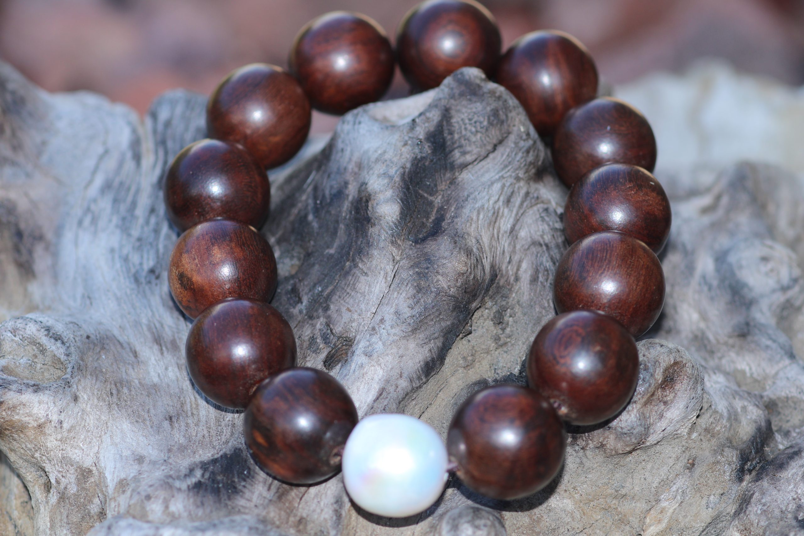 Ethan Bracelet (Wood/Pearl)