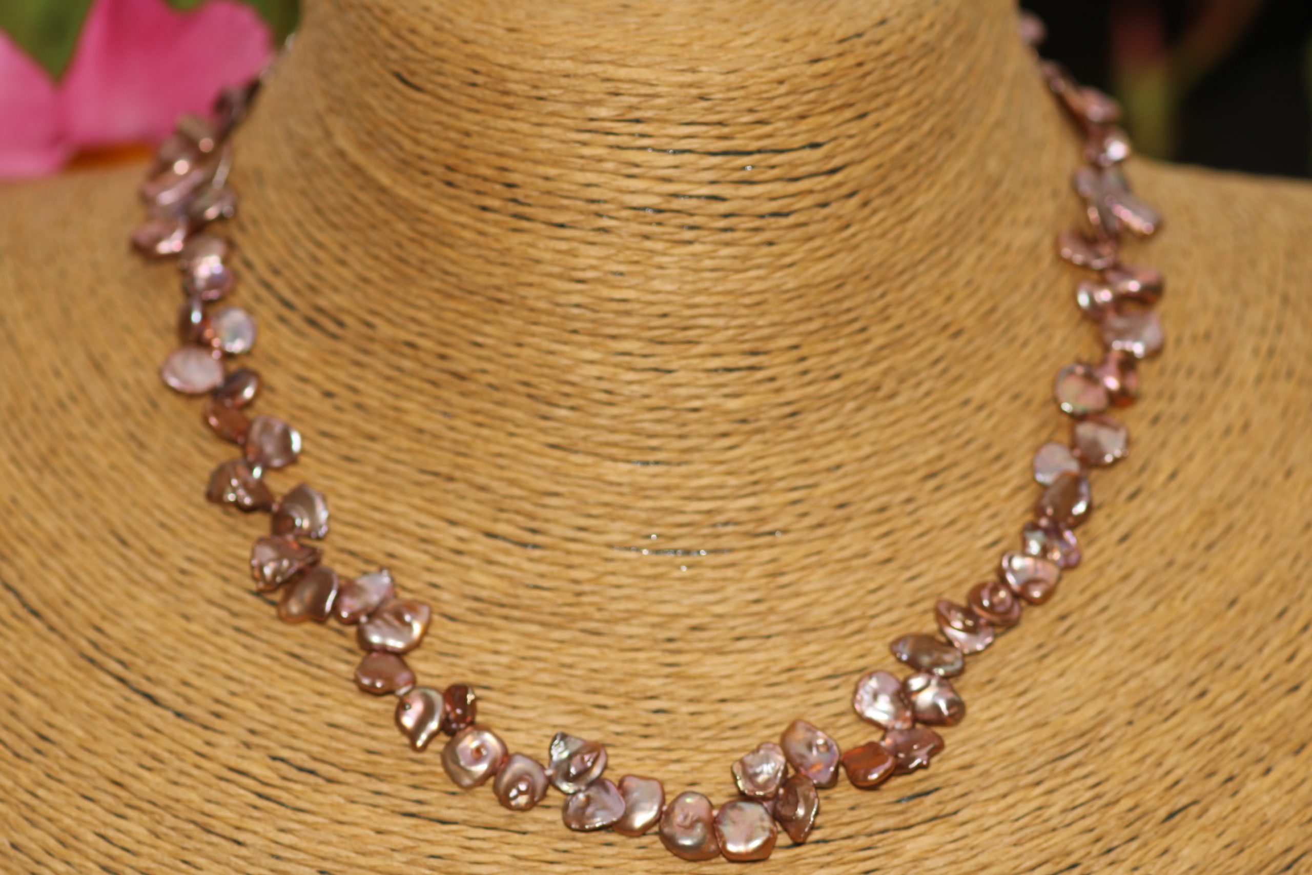 Valentina (Keshi Pearls shown in Copper)